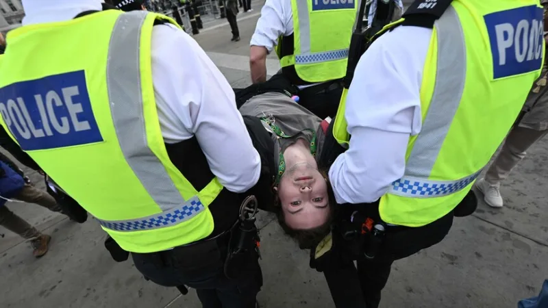 Bei einer Solidaritätskundgebung für die Gruppe „Palestine Action“ in London wurden 523 Personen festgenommen